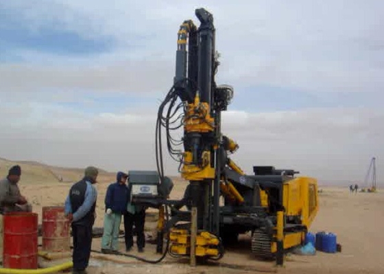 Single Motor Lifting Force 50KN Hydraulic Crawler Drilling Rig