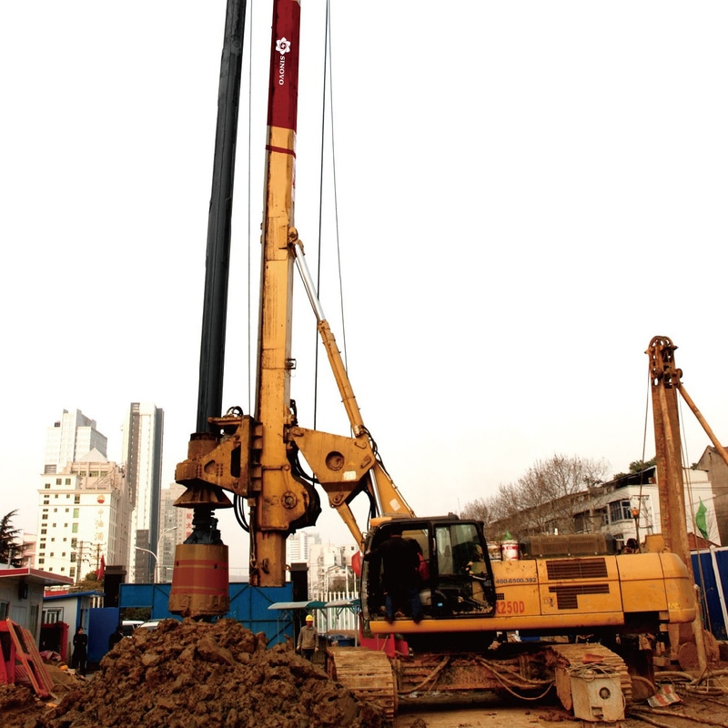HydraulicRotary Drilling Rig With 80m Max Drilling Depth，Max Hole Diameter 2500m