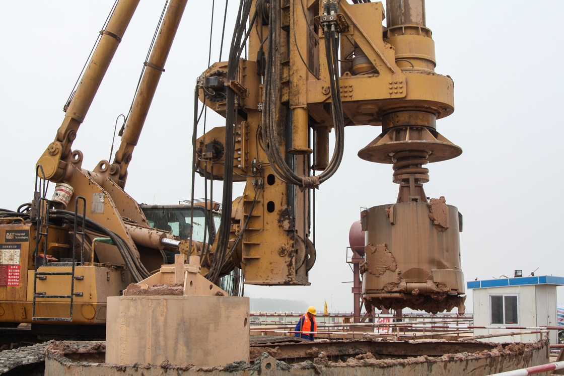 Rotary Drilling Rigs Rotating Speed 623 rpm